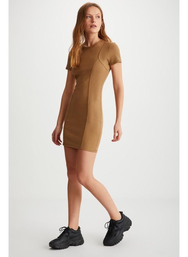 جريميلانج فستان قصير بأكمام قصيرة للنساء من جريملانج ميليسندا - بني - Image 5