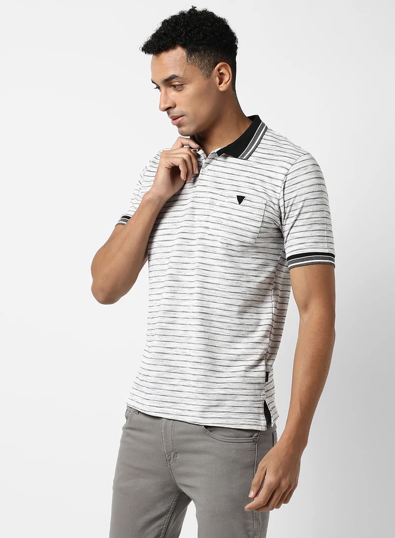 كامبوس سوترا Men's White Striped Regular Fit Casual T-Shirt