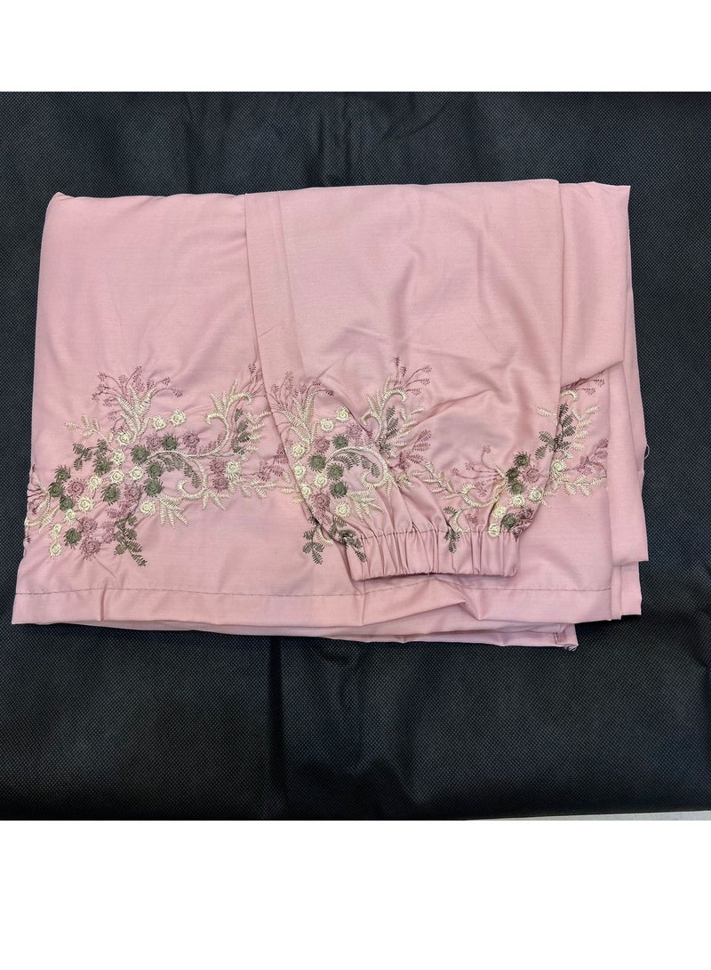 Wide and comfortable embroidered women's prayer sheet, excellent material (mared)  - Image 3
