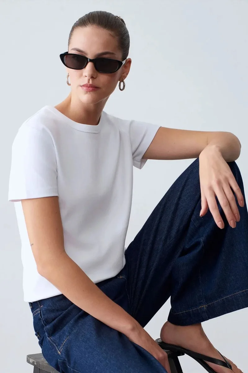 DILVIN Women's Solid Crew Neck T-Shirt