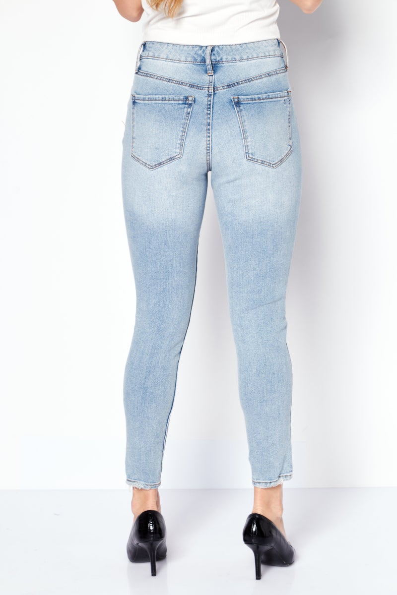 Jessica Simpson Women Regular Fit Washed Denim Jean, Blue - Image 3