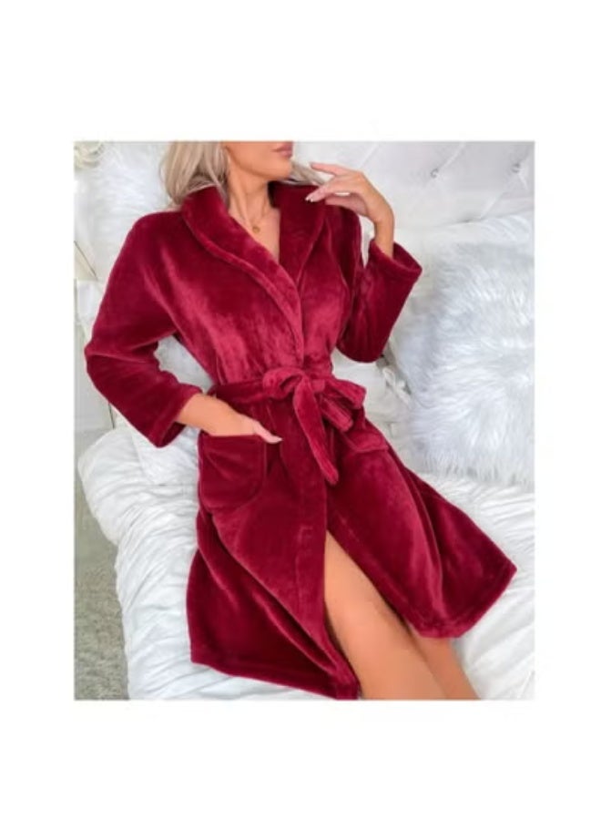 Hanady Women's short robe in attractive burgundy color - soft polar and sheen fabric for comfort and elegance - one size up to 85 kg - Image 2