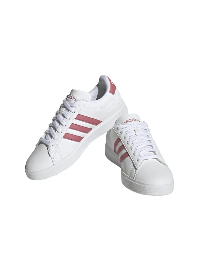 adidas أديداس جراند كورت 2.0 أحذية تنس بيضاء نسائية مقاس 4