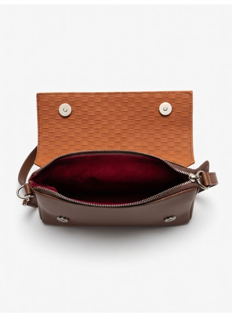 Elegant Woven Shoulder Bag for Women – Classic Style with Modern Comfort - Brown - Image 3