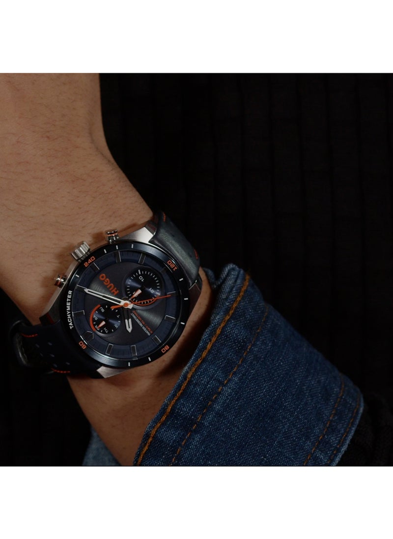 HUGO BOSS - ساعة هوجو بوس الرجالية باللون الأزرق بعلبة مستديرة - 1530371 - Image 1