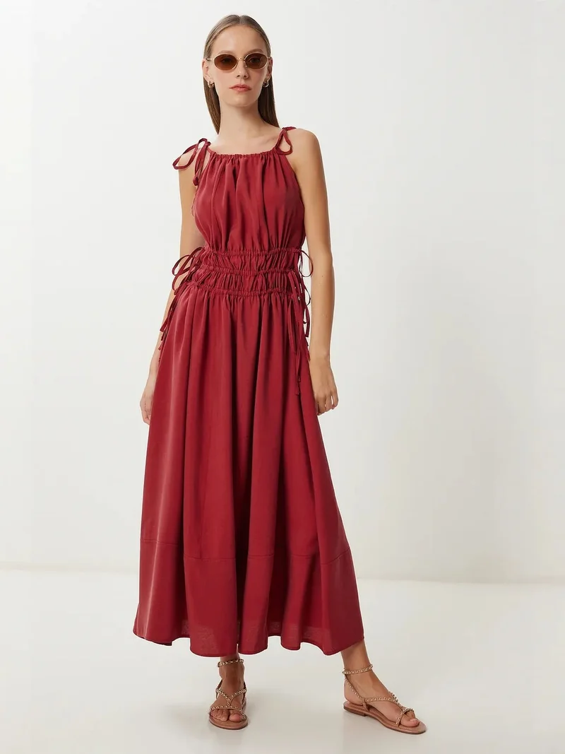 السعادة في إسطنبول ISTANBUL Halter Neck Tie Detail Midi Dress