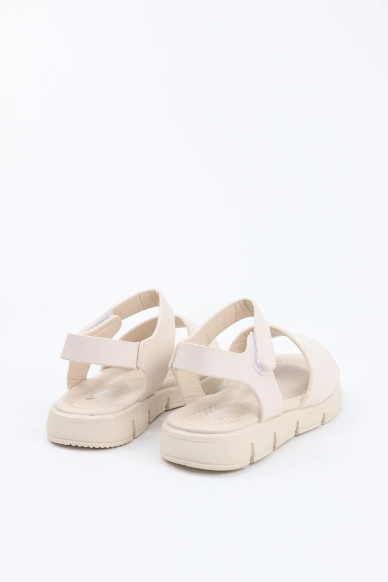 Viny BEIGE VINY Girls Casual Sandals – Lightweight Open-Toe Comfort Sandals for Girls, Adjustable Strap Summer Footwear, Everyday Casual Sandals for Kids (Black, Pink, White, Beige) for Women | Best Price UAE