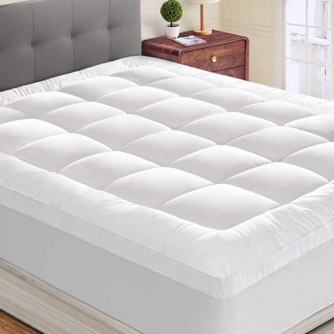 TUNDWALS SOFT 500 GSM MATTRESS PADDINGTOPPER FOR COMFORTABLE SLEEP WHITE 72X78INCH