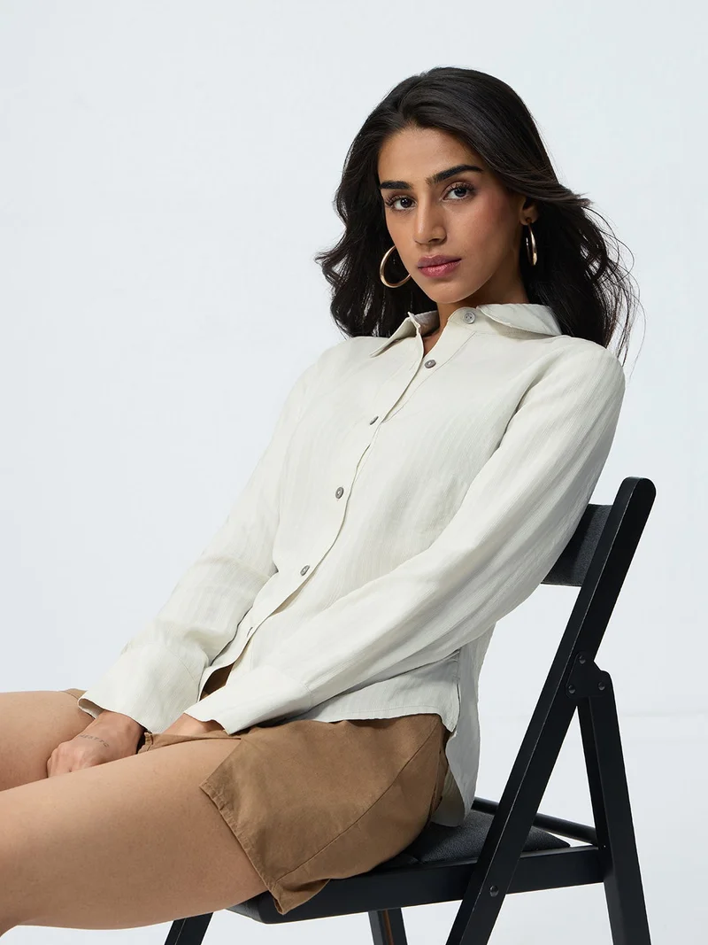 ذا سوليد ستور Statement Shirt: Vanilla