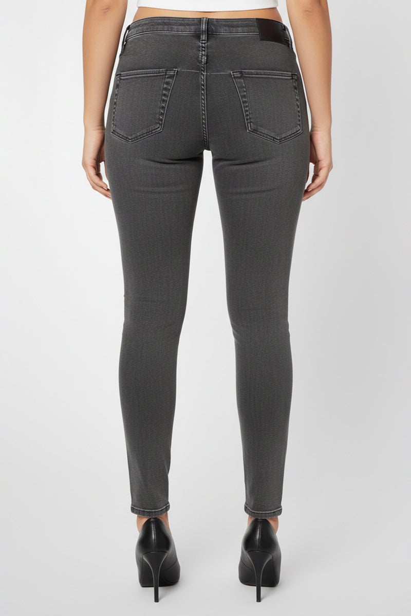 DIESEL Women D-Jevel Slim Fit Wash Stretchable Denim, Grey - Image 4