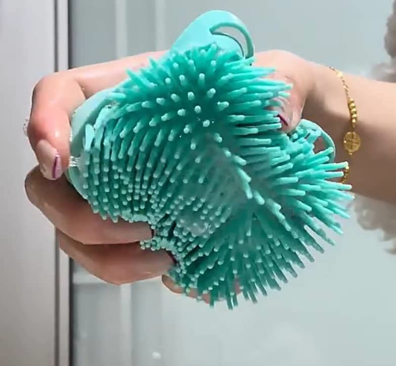 Silicone Massage Bath Brush multicolour pack of 2 - Image 3