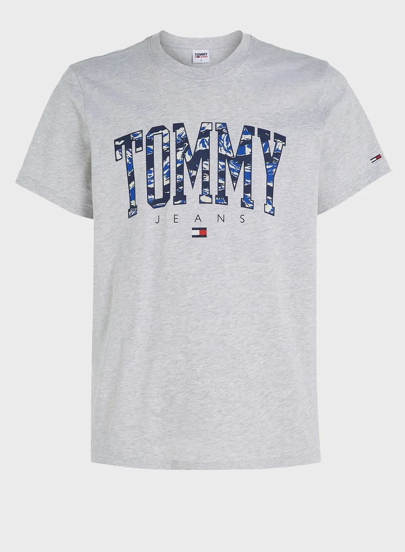 TOMMY JEANS Graphic Crew Neck T-Shirt