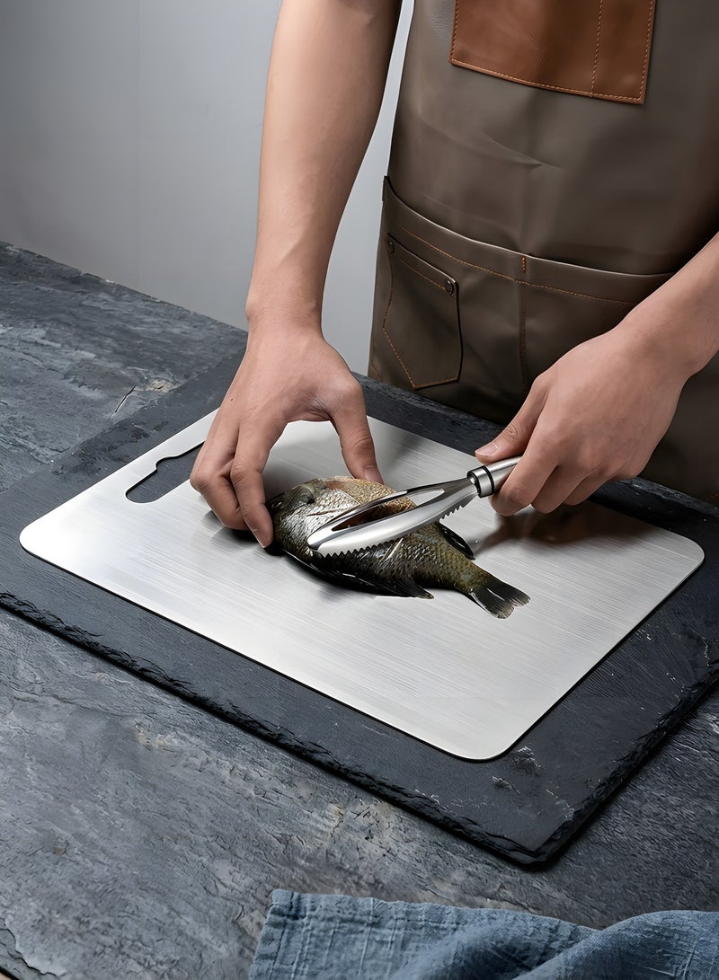 Beauenty 304 Stainless Steel Cutting Board For Kitchen,Meat,Fruit,Pastry,Pizza,Cheese,Vegetable Metal Cutting Board,meat Cutting Board For Anti-skid Double Side,Dough Board（39 * 28cm） - Image 2