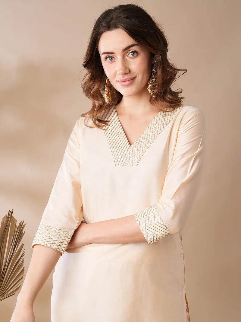 globus Women Silver Zari Embroidered V-Neck Straight Kurta & Elasticated Pants Workwear Set