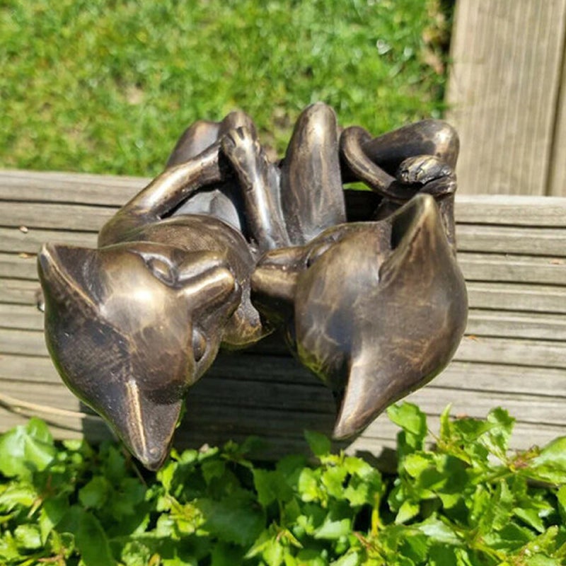 2 pcs Couple Cat Resin Statue Lovely Cat Figurine Unique Home Desktop Decoration - Image 2