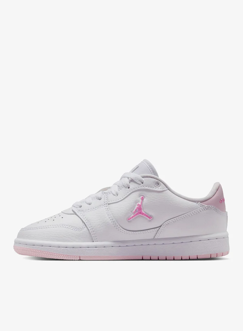 Jordan White Kids' Court Connect Low Shoes  | Best Price UAE