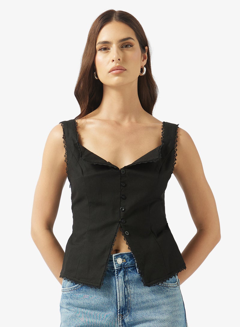 ايلا بلوزة بدون أكمام مزينة بالدانتيل - Image 1