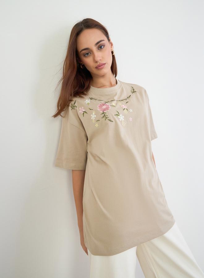 Styli Beige Embroidered Floral Oversized T-Shirt - Image 1