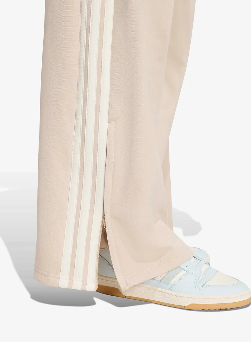 Adidas CRLI/OWHITE House Of Tiro Joggers for Women | Best Price UAE