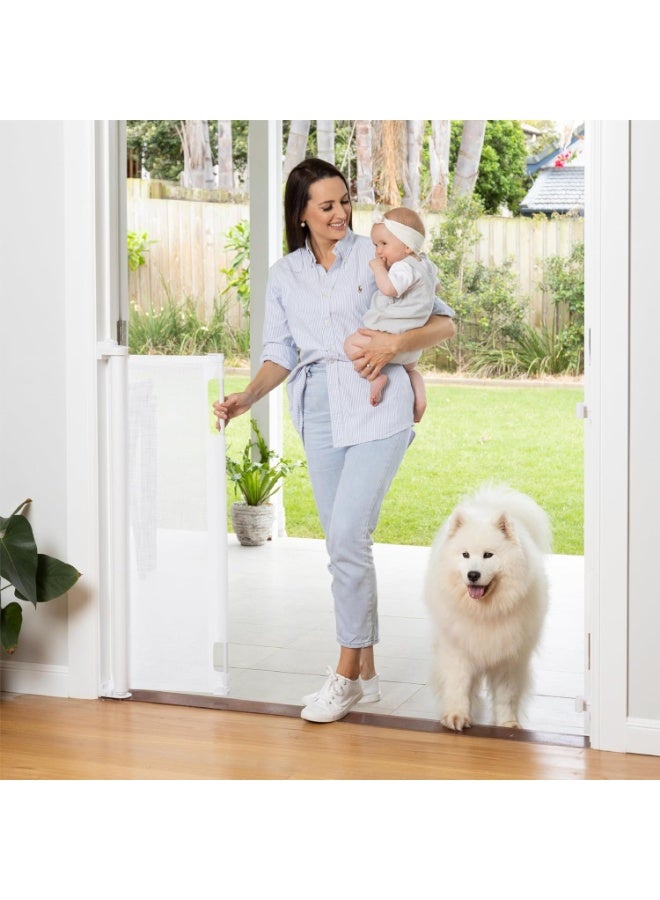 ماكدو بوابة أمان للطفل، بوابة شبكية قابلة للسحب للسلالم والمداخل - عريضة للغاية (140 × 86 سم)، عرض قابل للتعديل، حاجز متين مقاوم للحيوانات الأليفة والأطفال للاستخدام المنزلي والداخلي والخارجي (أبيض) - Image 1