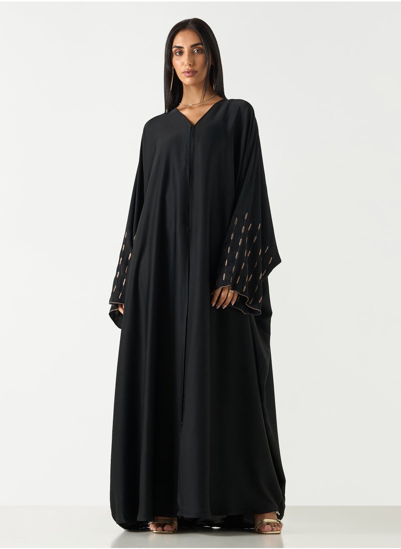 هدية المدينة  - HM - عباية الفراشة مطرزة - Image 1