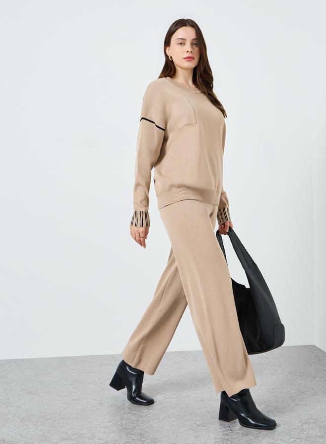 ستايلي طقم سترة بياقة مستديرة وأكمام واسعة وبنطلون واسع بجيوب أمامية مخططة - Image 1