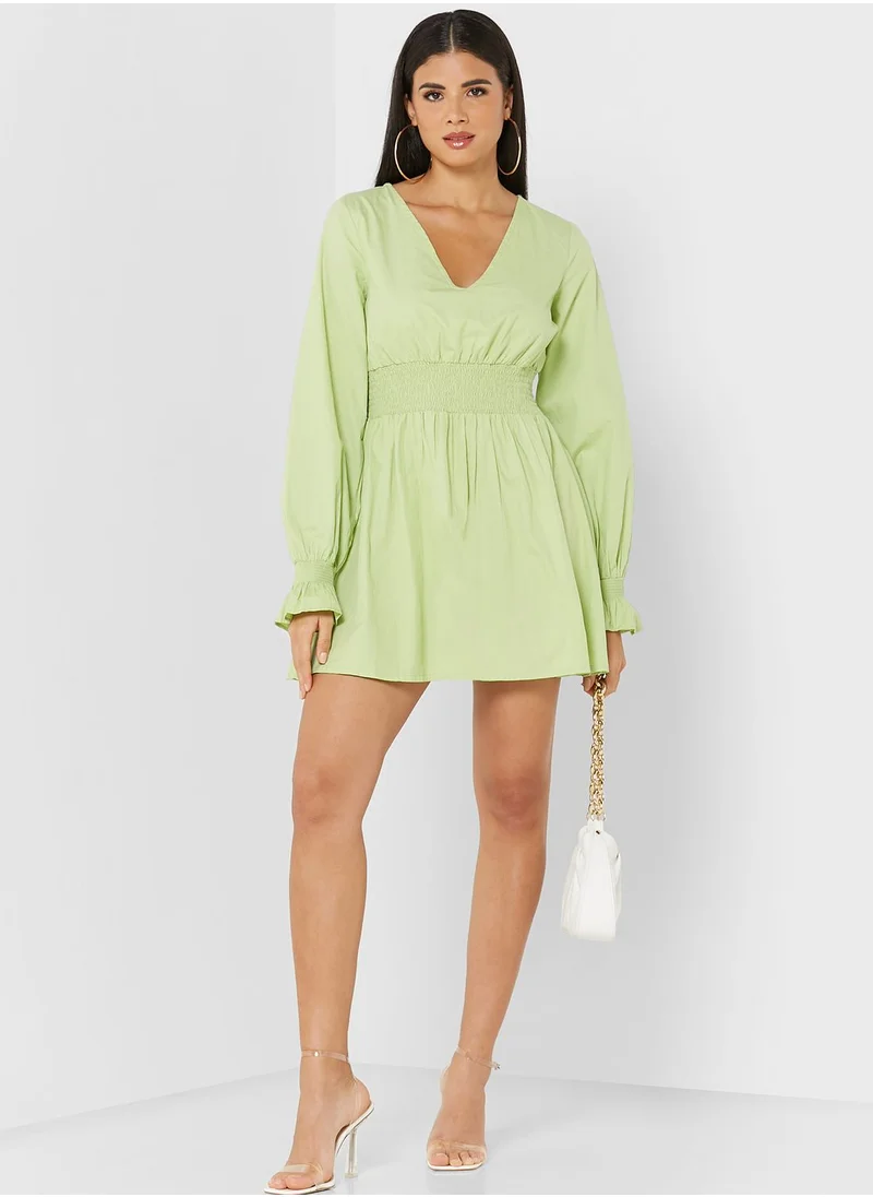 In the style Balloon Sleeve Pleated Dress