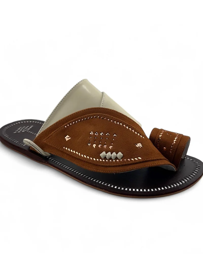 AL Fanoos Handcrafted heritage leather slippers
