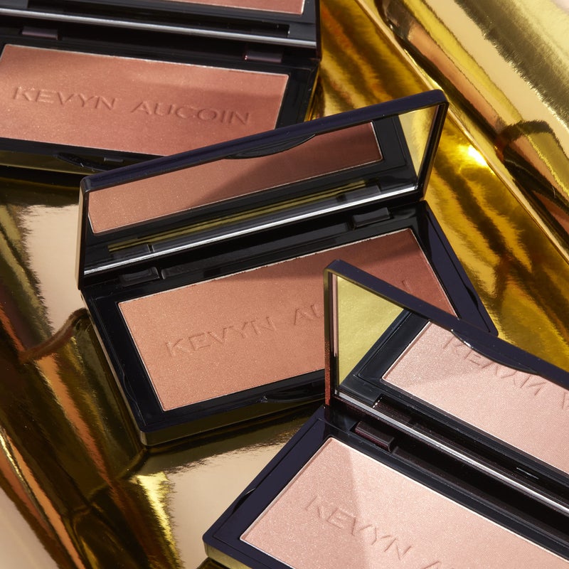 Kevyn Aucoin The Neo-Bronzer, Sundown Deep: 3 in 1 makeup palette. Highlighter, blush & bronzer in one smooth gradient makeup compact. Shimmer & matte in light, medium & deep. Sun-kissed to bronzed. - Image 2