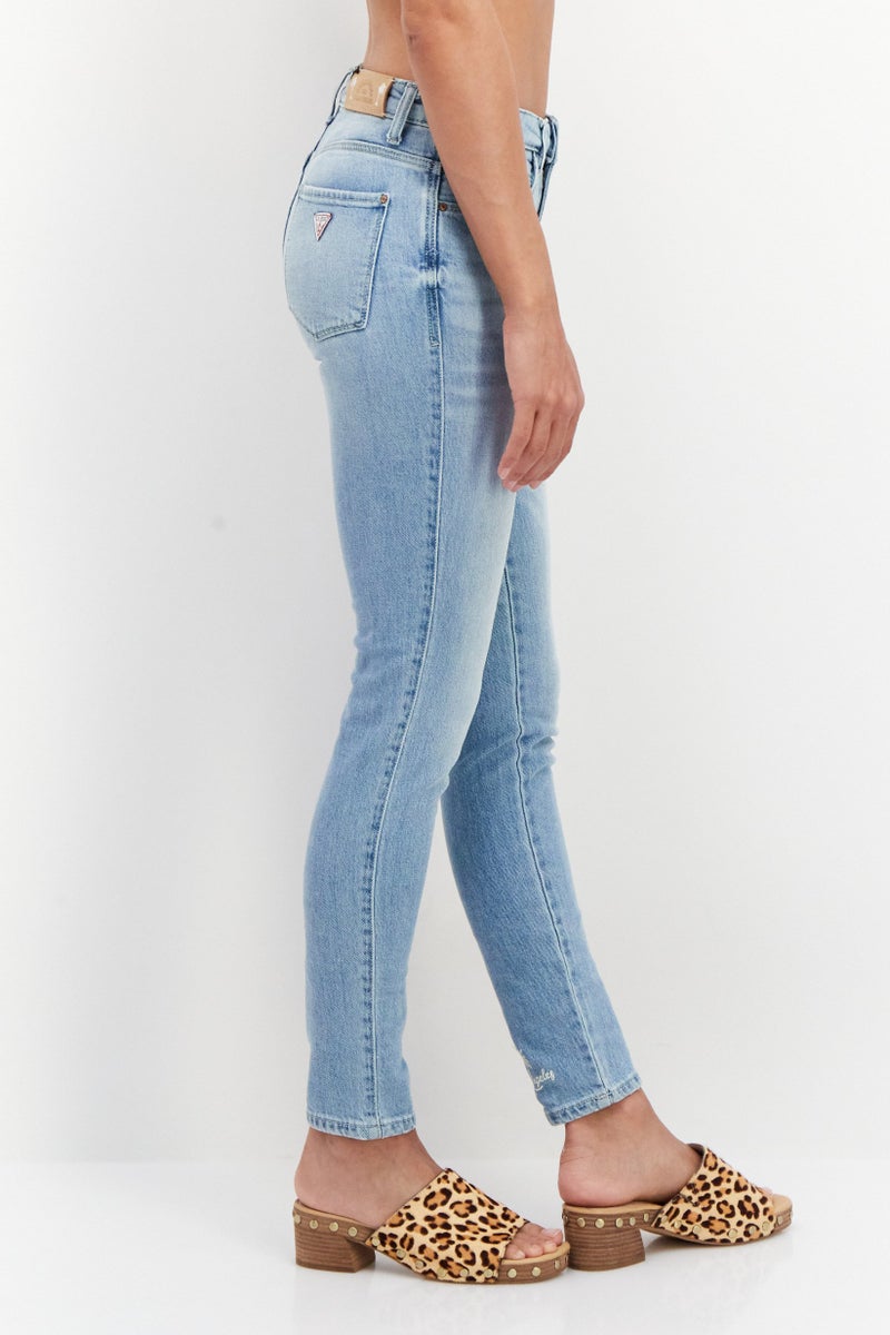 GUESS Women Skinny Fit Wash Non-Stretchable Denim, Blue - Image 3