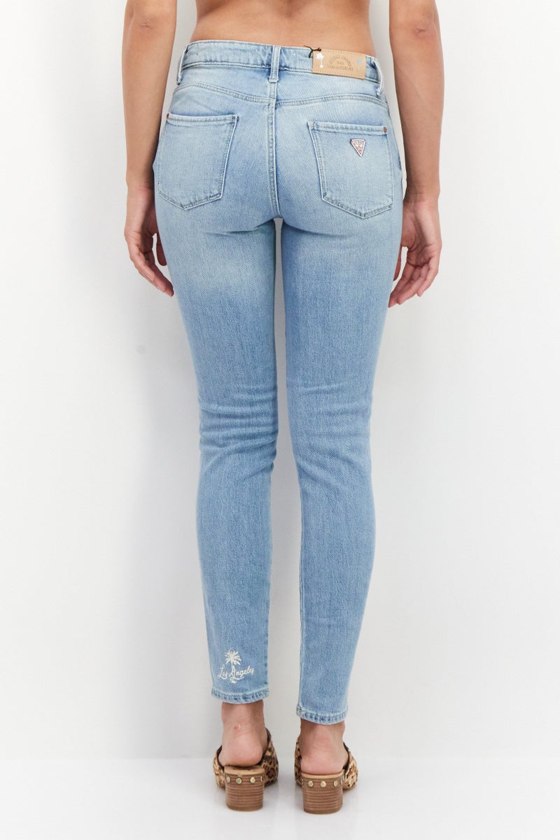 GUESS Women Skinny Fit Wash Non-Stretchable Denim, Blue - Image 4