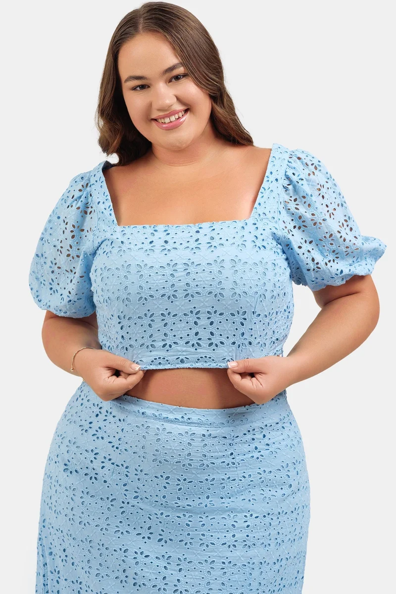 فيرجيو Embroidered Cotton Schiffli Cropped Plus Size Top for Women