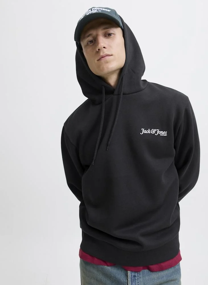 جاك اند جونز هودي بطباعة نصية