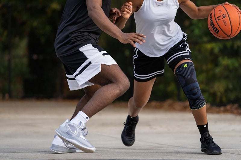 Bauerfeind Sports Knee Support - Knee Brace for Pain Relief and Stabilization - Patellar Knee Pad for Enhanced Support - Targeted Compression - Lightweight & Durable - Image 5