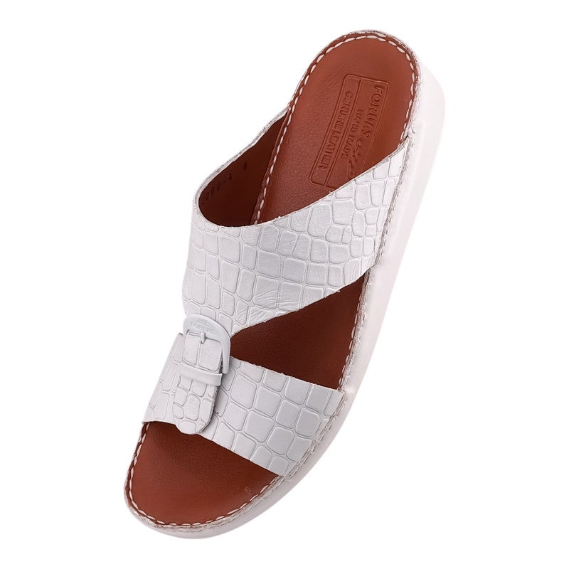 إيت صندل عربي يدوي الصنع للرجال من AET | شبشب رجالي خارجي | شبشب مفتوح من الأمام للاستخدام اليومي | جلد شامواه عربي أصلي مع إبزيم | تصميم جديد | نعل داخلي بلون بني فاتح | مريح وخفيف الوزن - Image 3