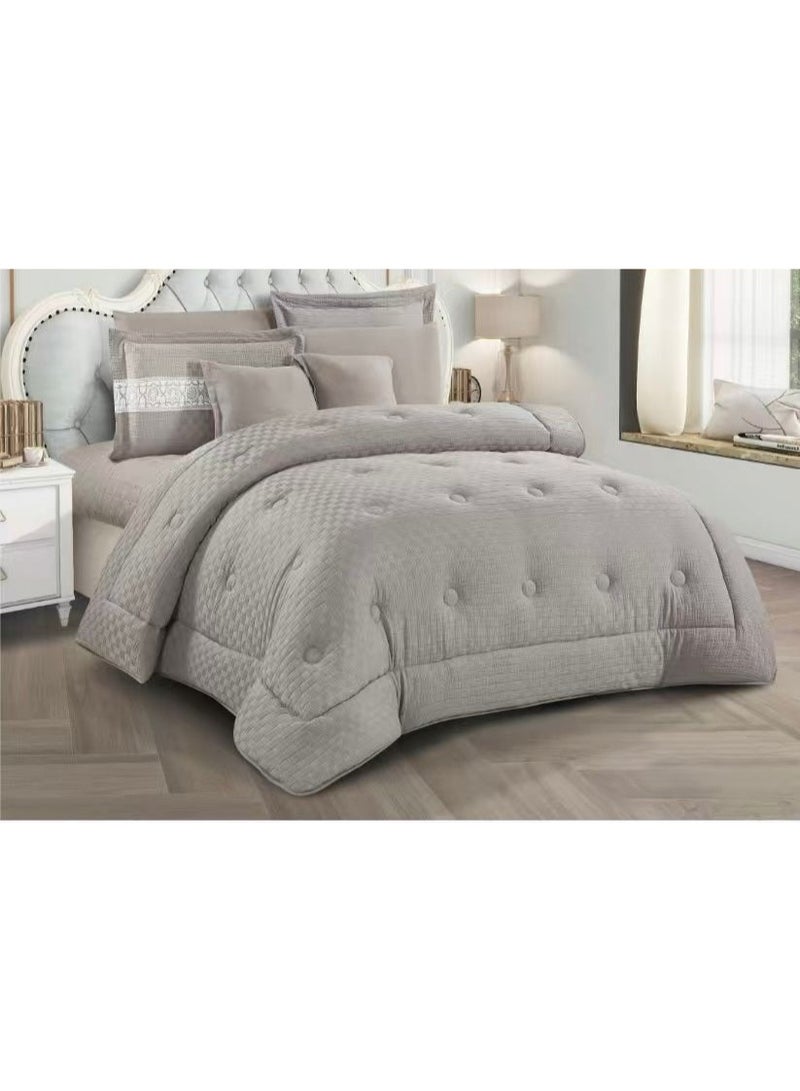 لوفيرا طقم مفرش نفرين ملكي لحاف قماش متين وناعم ونقشة عصرية 8 قطع مقاس 240*260 سم - Image 1