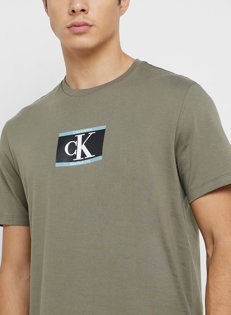 CALVIN KLEIN Short Sleeve T-Shirt - Image 3
