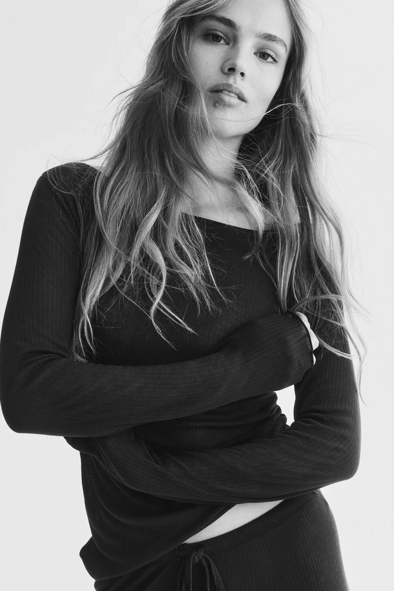 اتش اند ام بيجاما بتصميم مرن