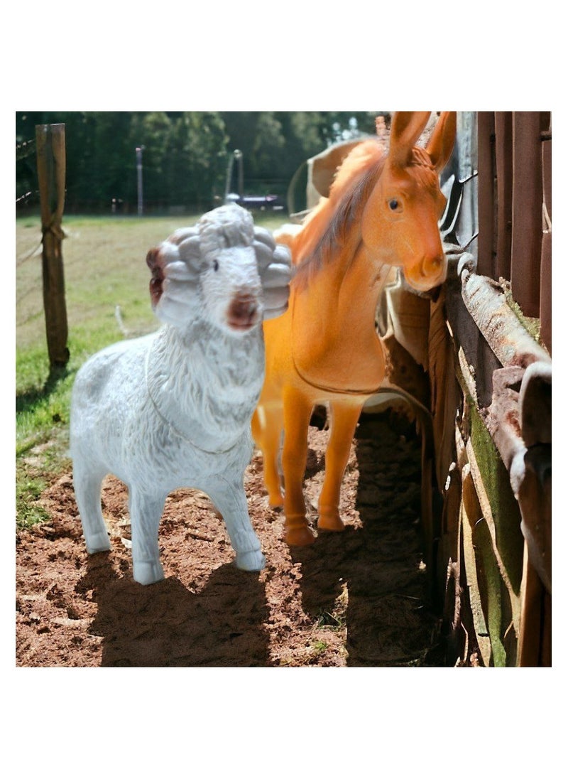 Your farm is characterized by the diversity of its pets where your child learns to distinguish between animals and gains an understanding of the importance of each animal