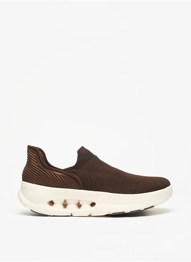 داش Men Textured Slip On Sports Shoes