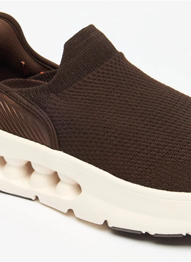 داش Men Textured Slip On Sports Shoes