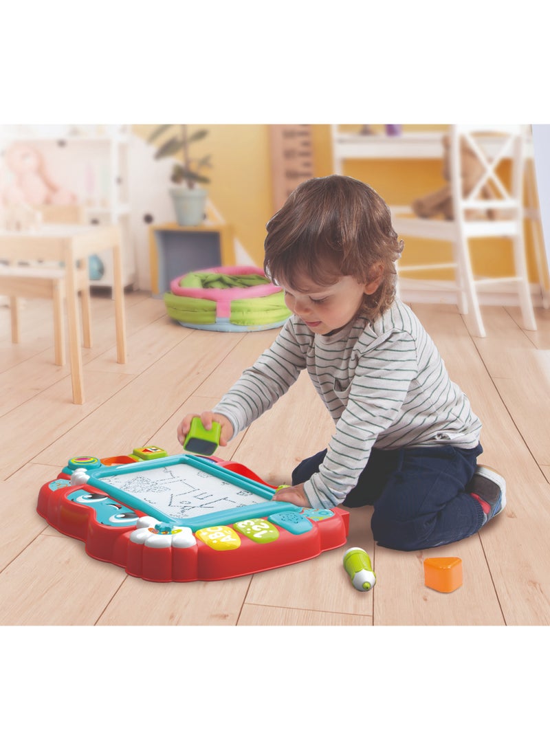 Clementoni لوحة تفاعلية للتعلم والرسم من كليمنتوني للأطفال، تعمل بالبطارية | لعبة تعليمية | لعبة للتطور المبكر | تعلم كيفية الرسم والكتابة! | مع أضواء وصوت | تشجع على الإبداع | تساعد في تطوير المهارات الحركية | هدية مثالية للأطفال الصغار - Image 5