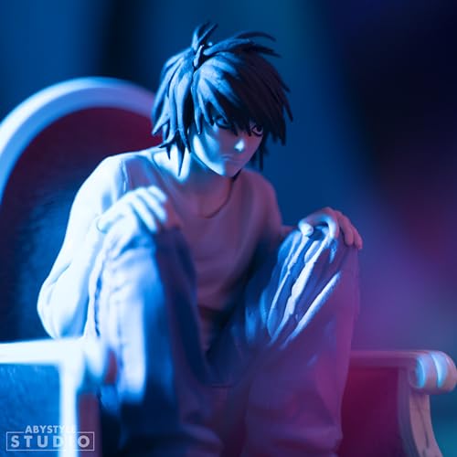 Abystyle Studio Death Note L 1:10 Scale Collectable PVC Figure - Official Licensed Anime Merchandise - Image 5