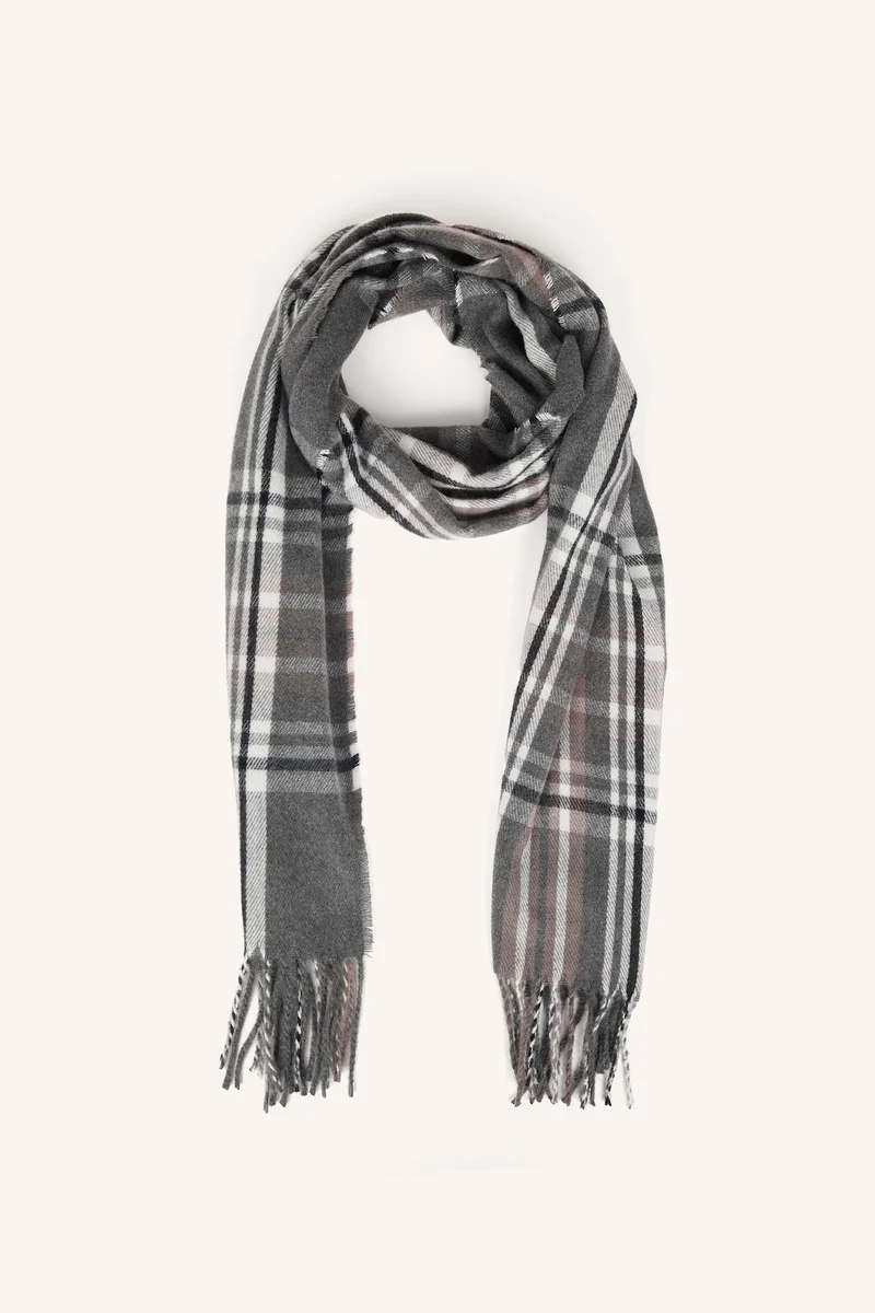 Man Plaid Woven Scarf
