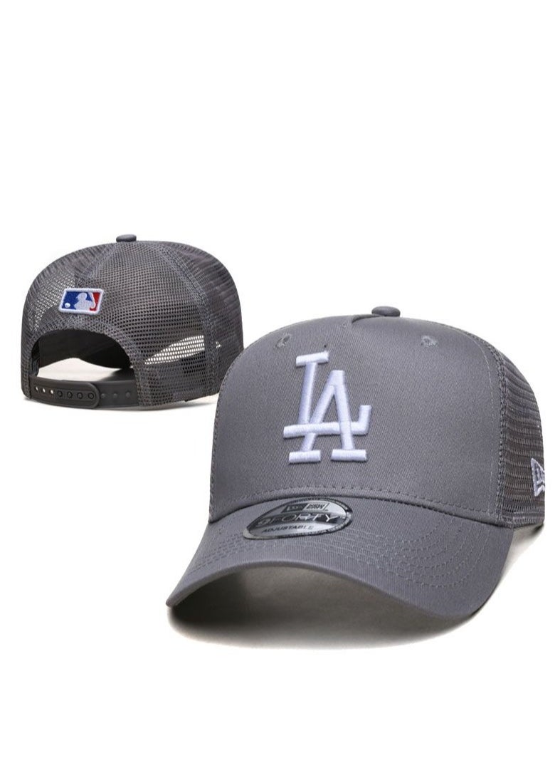 NEW ERA - Fashionable gray NEW ERA baseball cap: perfect combination of durability and breathability - Image 1