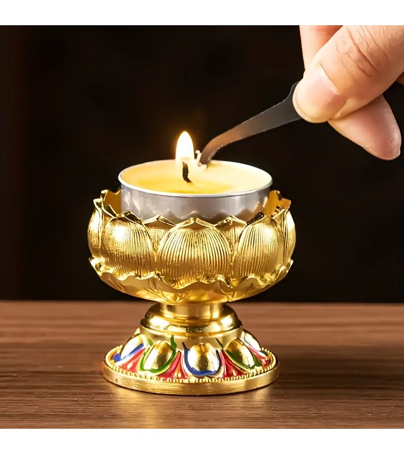 2pcs Golden Vintage Metal Lotus Candleholder Elegant Flower Shape Polished Sturdy Table Centerpiece Suitable For Weddings Diwali Yoga - Image 2