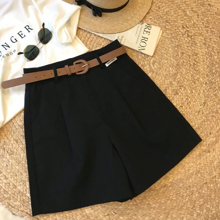 2024 Summer Casual High-Waist Shorts with Belt for Women White  - Image 5
