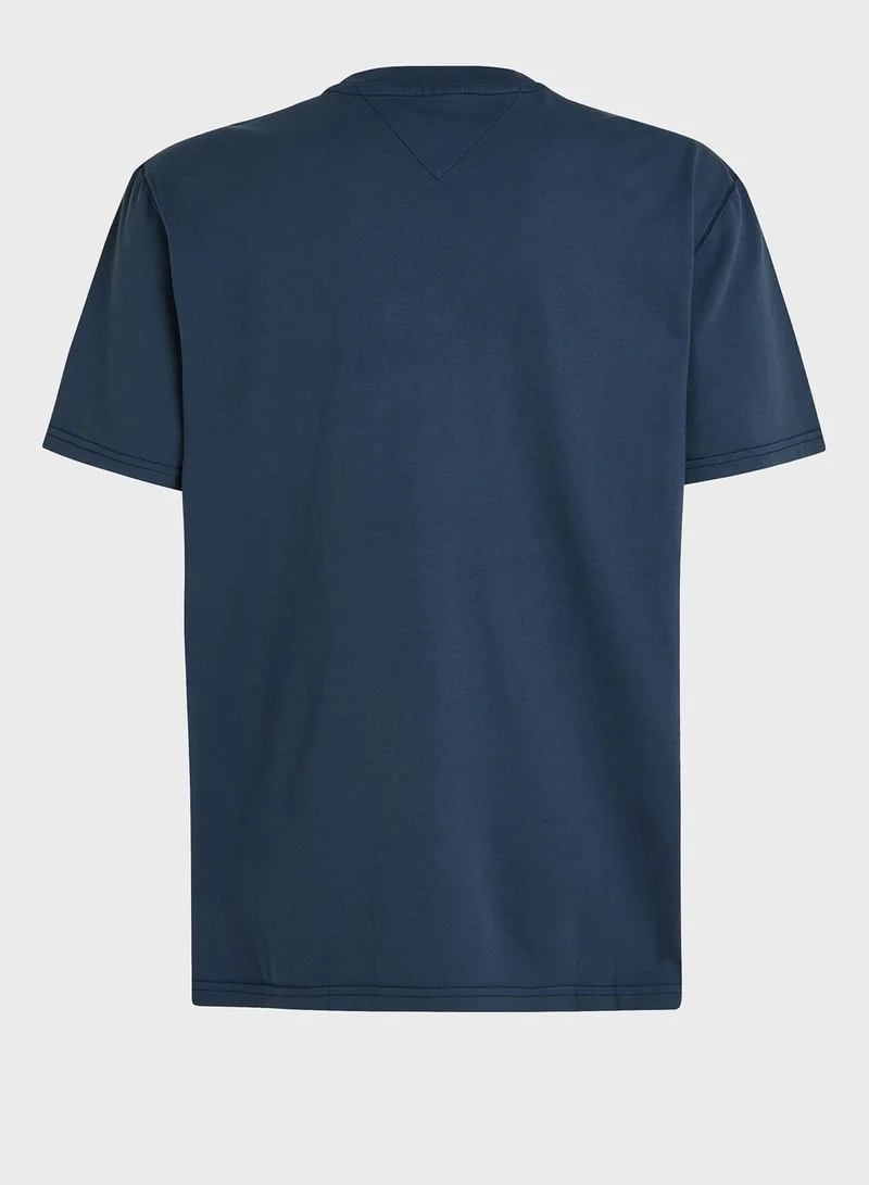 TOMMY JEANS Logo Crew Neck T-Shirt
