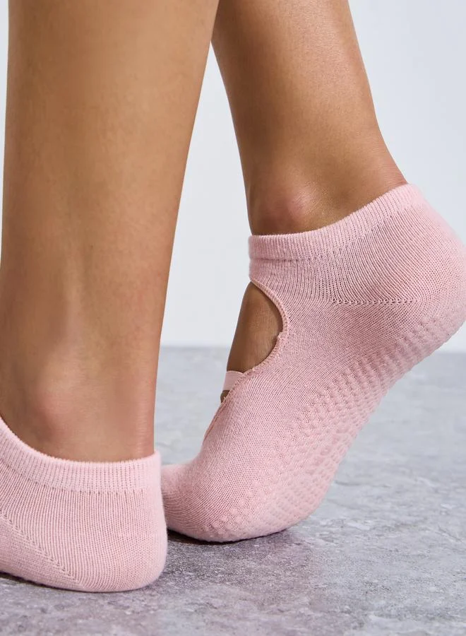 Styli Active  Pink Thin Cross Over Straps Silicon Pad No Show Yoga Socks for Women | Best Price UAE