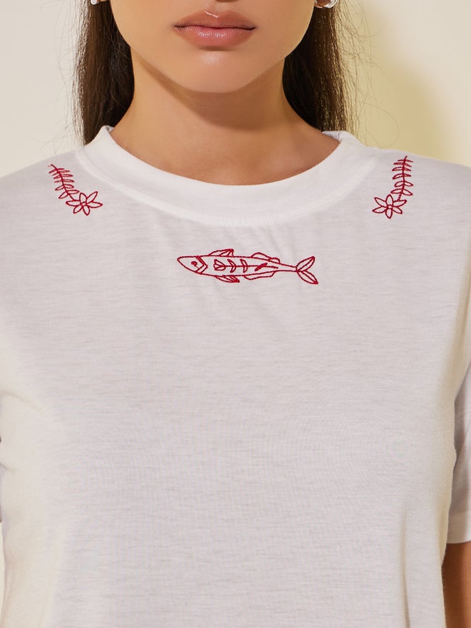 تايك تو تيشيرت دائري مطرز من تايك تو - Image 3